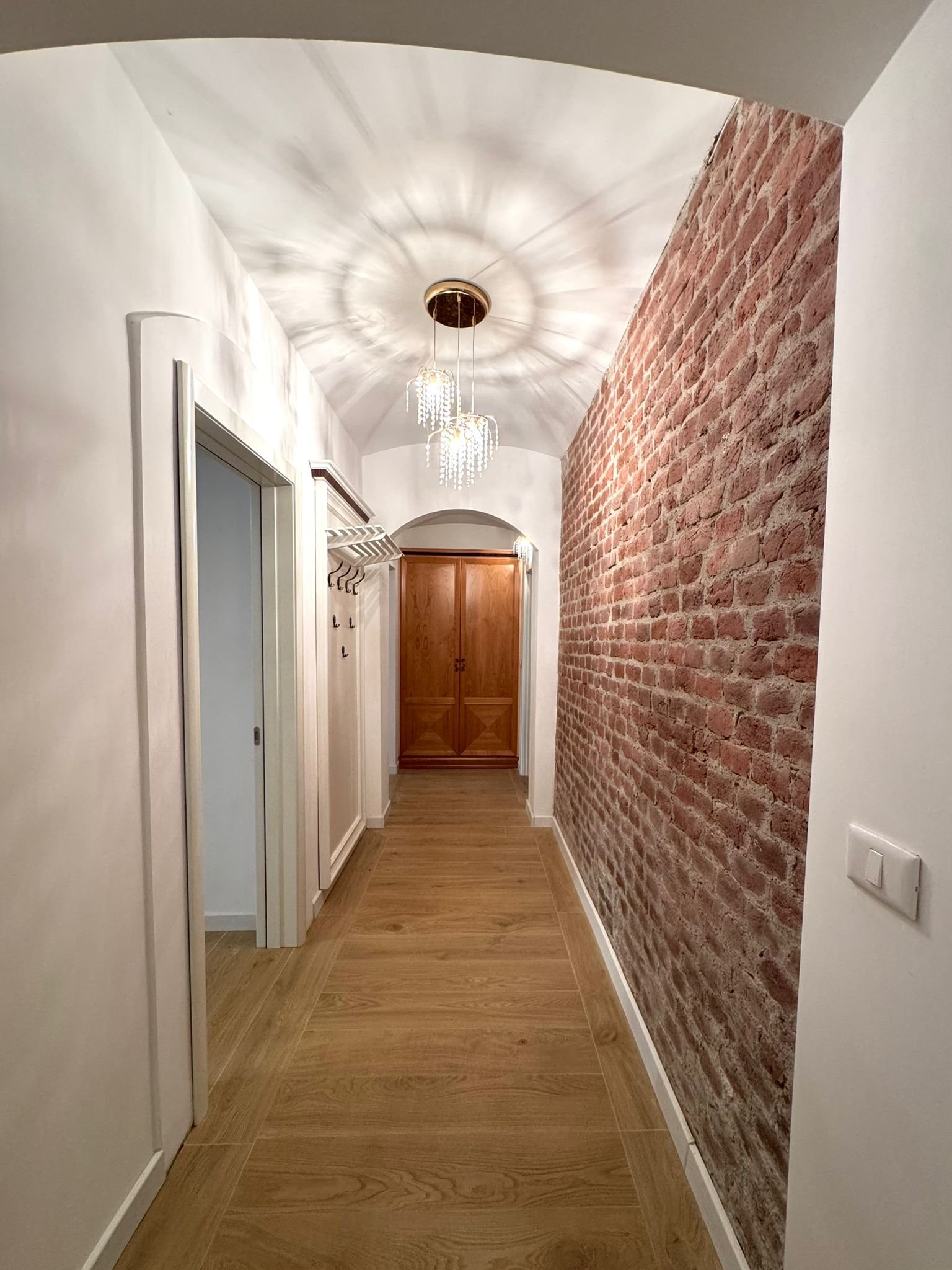 Apartament cu 2 camere în clădire istorică | Aproape de centru